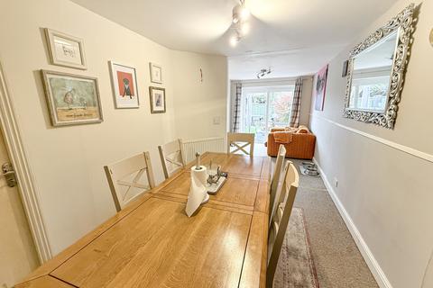 17 Bridge Court, Westbury, BA13 3FB