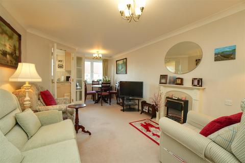 1 bedroom retirement property for sale, The Village, Wigginton, York