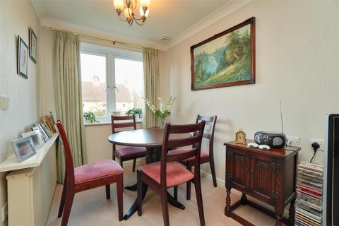 1 bedroom retirement property for sale, The Village, Wigginton, York