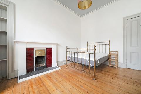 3/2, 53 Bentinck Street, Glasgow, G3 7TS
