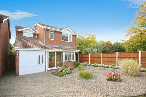 3 bedroom detached house for sale, Choyce Close, Atherstone