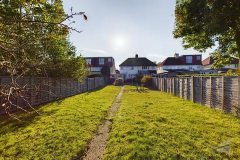 3 bedroom semi-detached house for sale, Goodwood Avenue, Watford