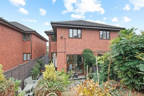 Tolladine Road, Worcester, WR4