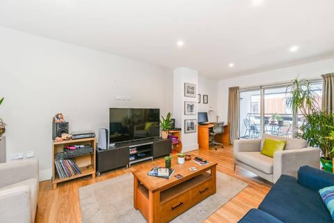 2 bedroom flat for sale, This Space, Wandsworth Road, Nine Elms, London, SW8