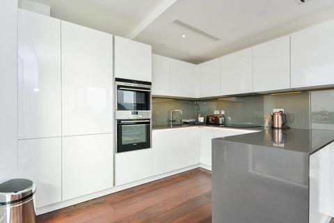 2 bedroom flat to rent, Central Avenue, Sands End, London, SW6