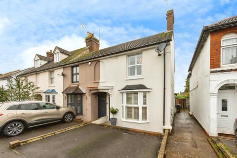 3 bedroom end of terrace house for sale, Hunter Road, Ashford, Kent