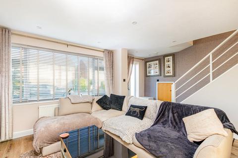 4 Dean Close, Partington, Manchester, M31 4BQ