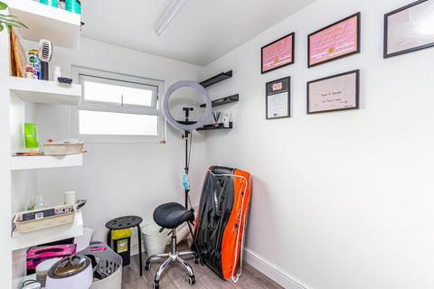 4 Dean Close, Partington, Manchester, M31 4BQ
