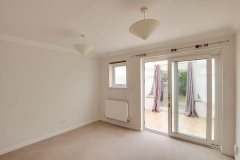 3 bedroom semi-detached house for sale, Kathie Road, Bedford MK42