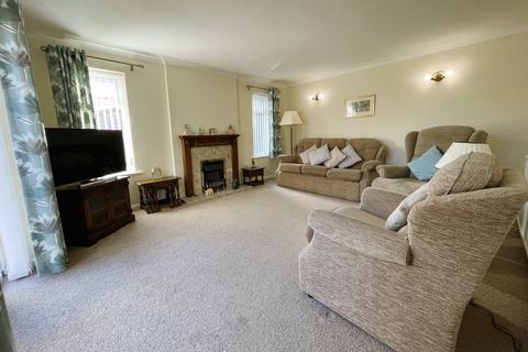 3 Airedale Avenue, Tickhill, Doncaster, DN11 9UD