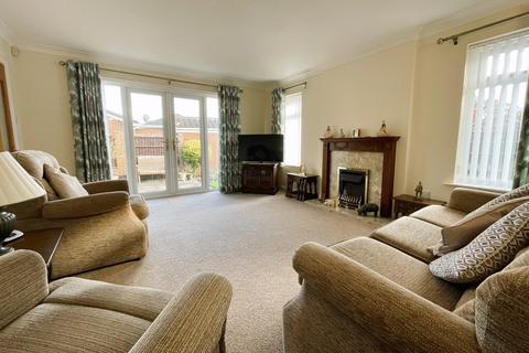 3 Airedale Avenue, Tickhill, Doncaster, DN11 9UD
