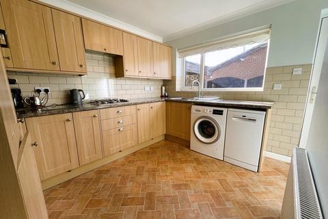 3 Airedale Avenue, Tickhill, Doncaster, DN11 9UD