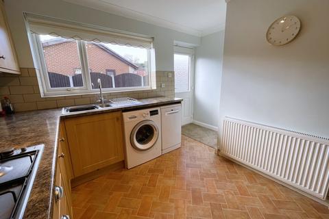 3 Airedale Avenue, Tickhill, Doncaster, DN11 9UD