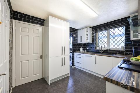 24 Teign, Hockley, Tamworth, B77 5QP