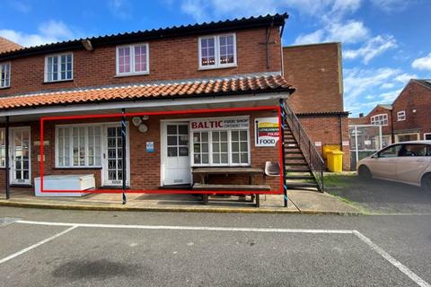 Retail property (high street) to rent, 7/7a White Hart Mews, Sleaford NG34