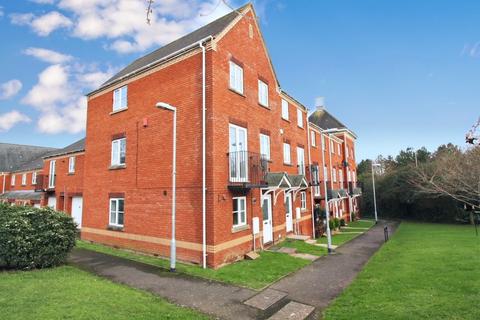 3 bedroom end of terrace house to rent, Lewis Crescent, Exeter EX2