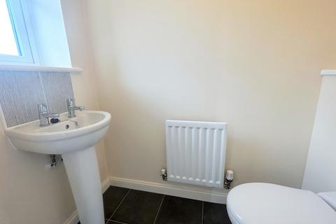 2 bedroom semi-detached house to rent, Crab Apple, Exeter EX5
