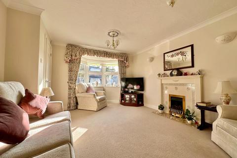 4 bedroom detached house for sale, Jenner Crescent, Kingsthorpe, Northampton NN2