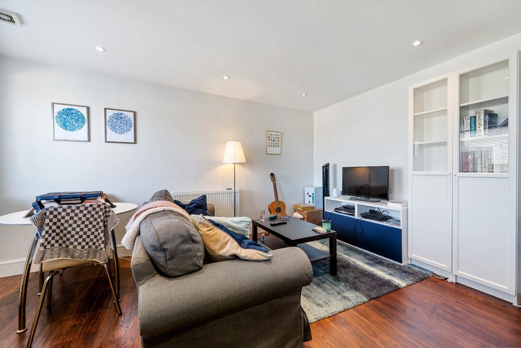 Flat 7, 46 Takoma House N8 8 ED-No Watermark-8