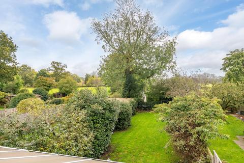 3 bedroom terraced house for sale, Oakdene Road, Brockham