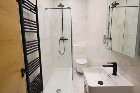 2 bedroom apartment to rent, Old Christchurch Road, Bournemouth