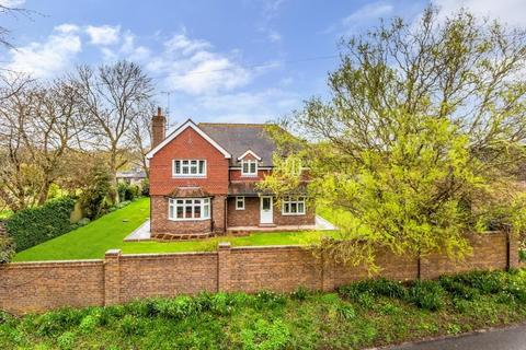 3 bedroom detached house to rent, LOWER ROAD, LITTLE BOOKHAM, KT23