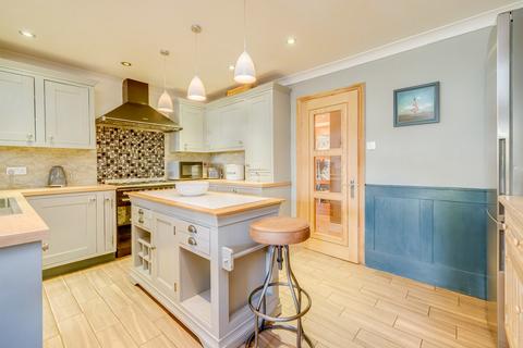 4 bedroom detached house for sale - Oxford Road, Gomersal