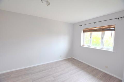 1 bedroom end of terrace house to rent, St. Peters Close, Gloucestershire GL51