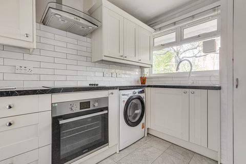 1 bedroom flat to rent, Pearscroft Road, London