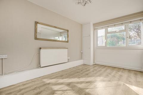 1 bedroom flat to rent, Pearscroft Road, London