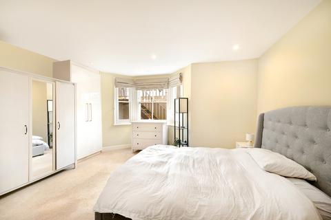 2 bedroom flat to rent, Burnaby Street, Chelsea, London