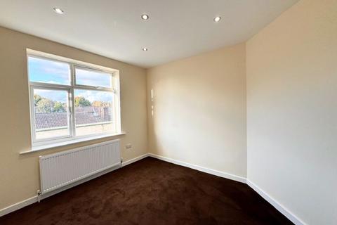 2 bedroom flat to rent, Watling Avenue, Edgware