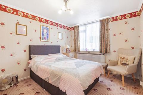 13 Red Lodge Road, Bexley, DA5 2JW