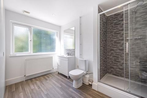 4 Woodhyrst Gardens, Kenley, CR8 5LX