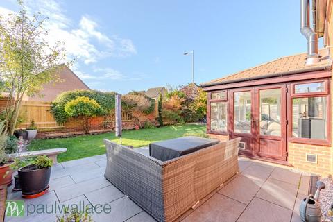 28 Campbell Close, Buntingford, SG9 9BY