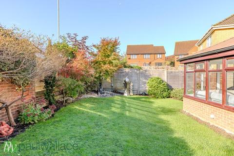 28 Campbell Close, Buntingford, SG9 9BY