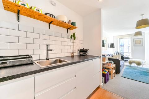 1 bedroom flat for sale, Finsbury Park, Finsbury Park, London, N4