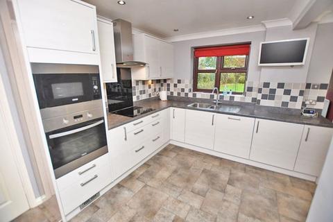 4 bedroom detached house for sale, Restharrow Road, Maidstone