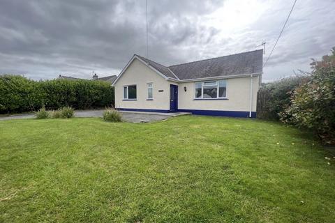 2 bedroom detached bungalow to rent, Cemaes Bay, Isle of Anglesey