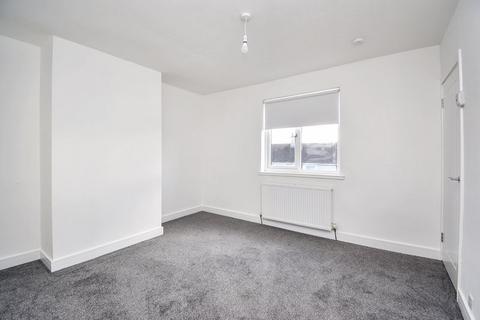 2 bedroom terraced house to rent, Montrose Gardens, Kilsyth