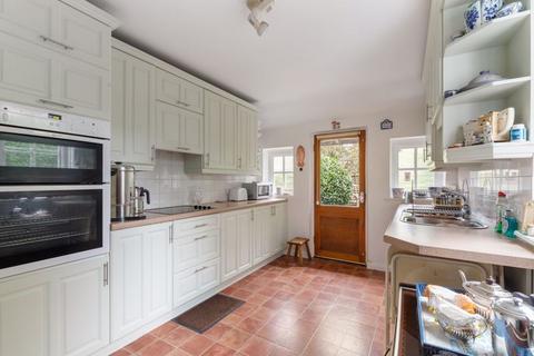 80 Willifield Way, London, NW11 6YJ