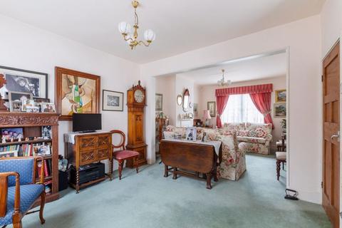 80 Willifield Way, London, NW11 6YJ