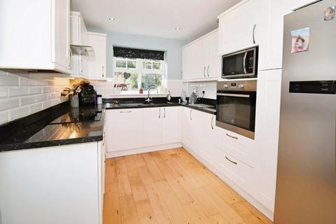 4 bedroom detached house for sale, Knights Crescent, Exeter