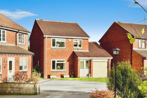 6 Darnford Close, Sutton Coldfield, B72 1YU