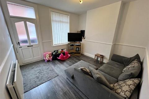 3 bedroom terraced house for sale, Smawthorne Grove, Castleford