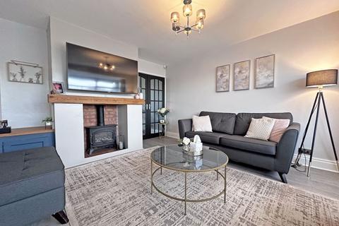 3 Bertram Close, Tipton, DY4 0EL