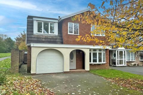 5 bedroom detached house for sale, Alvington Close, Willenhall