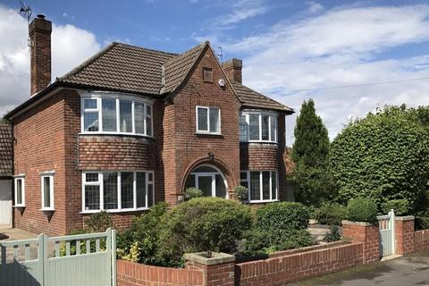 5 bedroom detached house to rent, Chantry Grove, Poppleton, York, YO26