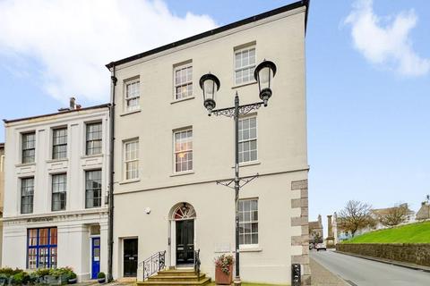 Office to rent, Compton House, Parliament Square, Castletown