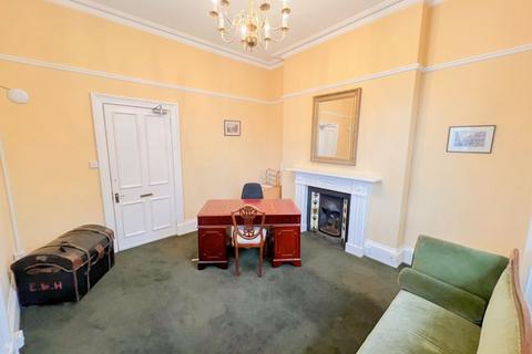 Office to rent, Compton House, Parliament Square, Castletown